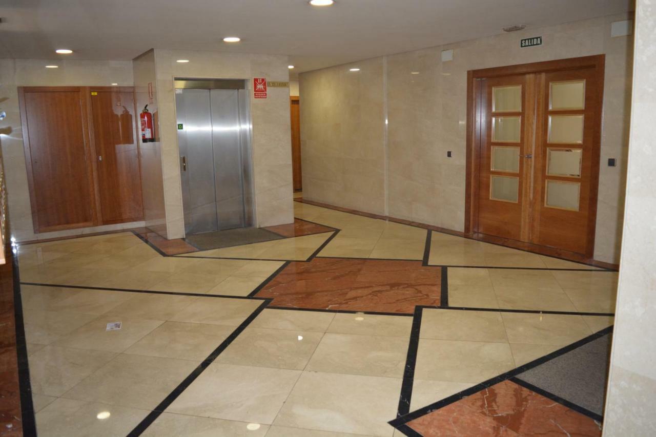 Apartamento Edificio Plaza Gran Via サラマンカ エクステリア 写真