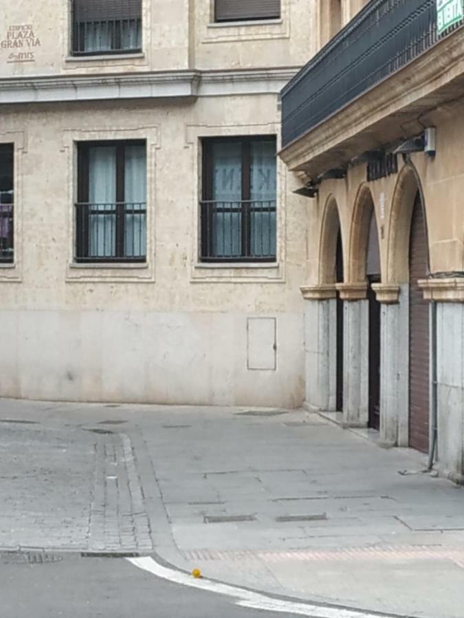 Apartamento Edificio Plaza Gran Via サラマンカ エクステリア 写真